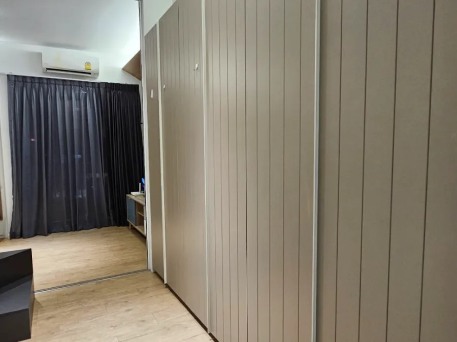 ให้เช่า Triple Y Residence ห้องดีมาก สวย ตั้งอยู่ในสามย่านมิตรทาวน์ ชั้นใต้ดินเชื่อมกับ MRT สามยย่าน