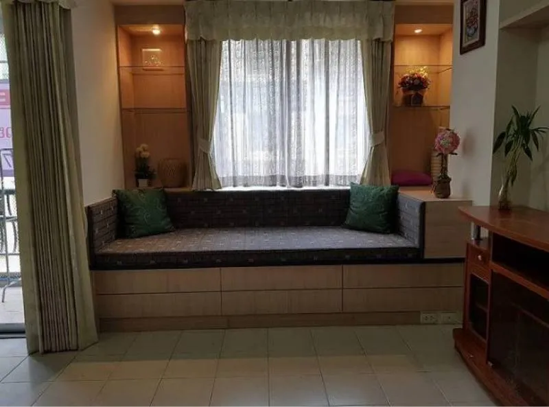 express!! For Rent The Parkland Bangna 1 bed 1 bath 6th floor fully furnished ready to move in Do not miss !!