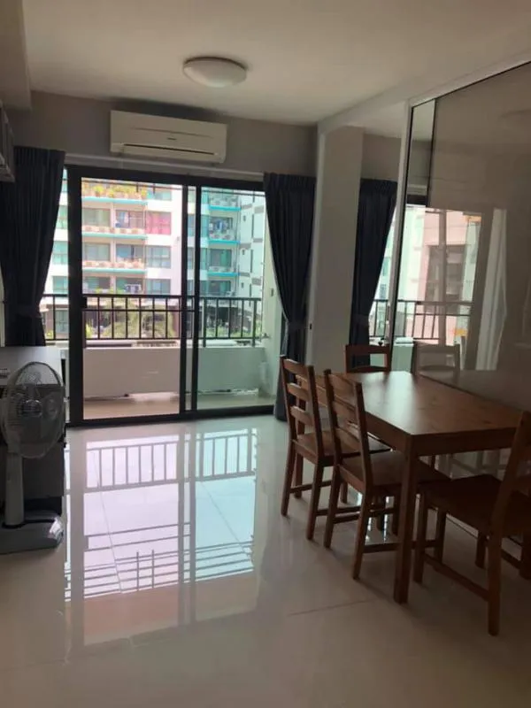 ห้องหัวมุมมาแล้วจ้า For rent ซัมเมอร์ การ์เดนท์ 2 ห้องนอน วิวสระว่ายน้ำ อยากอยู่ห้องดีจองด่วนๆ