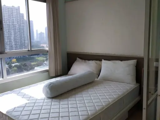 Condo for rent at Lumpini Sukhumvit 77/2. Separate rooms with clear zones. Affordable price. Come reserve now before you miss your chance.