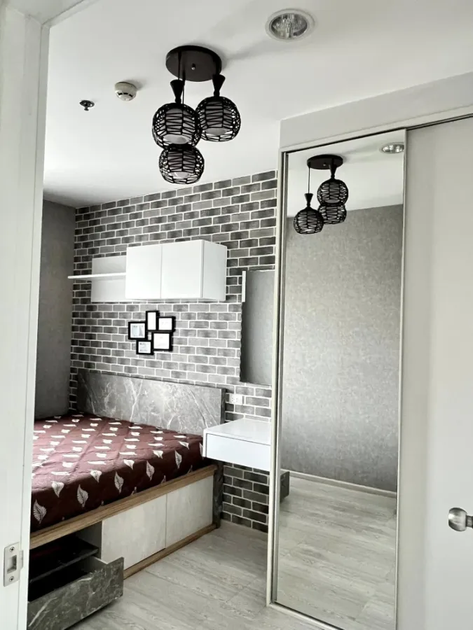 ให้เช่า Plum Condo Central Station ห้องชั้น 10 ติดวอลเปเปอร์อย่างดี มาพร้อมสิ่งอำนวยความสะดวกครบครัน จองเลย