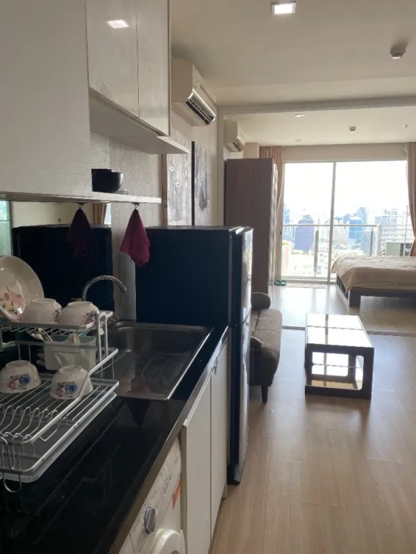 ให้เช่า สกายวอล์ค และ เวลซ์ เรสซิเดนซ์ ชั้น 41 City view ห้องแต่งครบ พร้อมอยู่ จองเลย อย่ารอช้า
