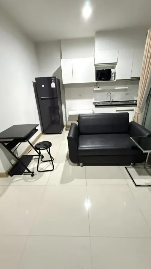 Condo for rent: The Parkland Taksin-Thapra. Spacious room, great living space, convenient and complete in one place. Reserve now!