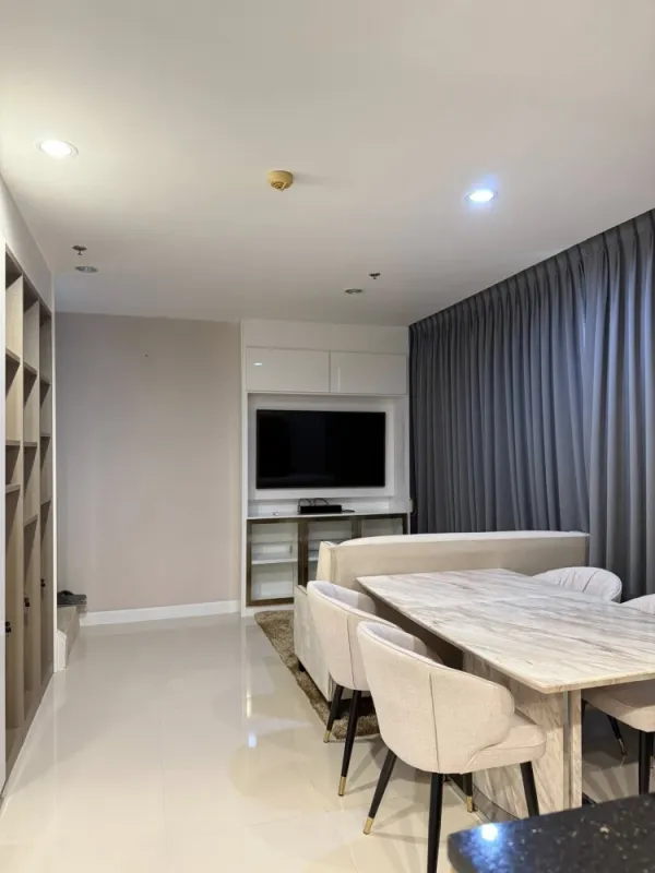 ขาย ให้เช่า คอนโด The sky Sukhumvit ห้องใหญ่อยู่สบาย มาพร้อมwalk in closet ในตัว รีบมาจองลเย อย่าพลาด