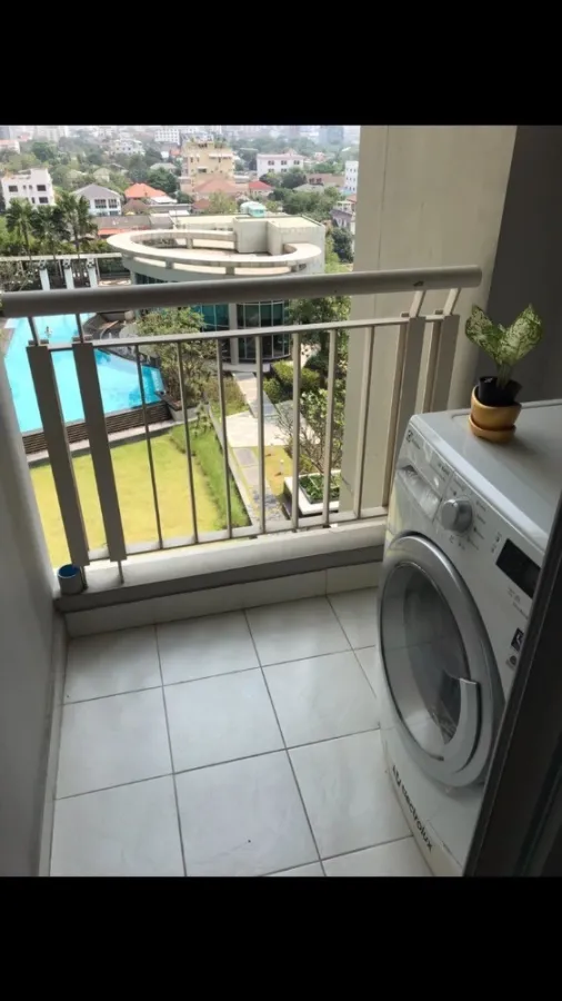 For rent, Rhythm Ratchada, 9th floor, beautiful room, complete with furniture and electrical appliances, book now, don't wait.