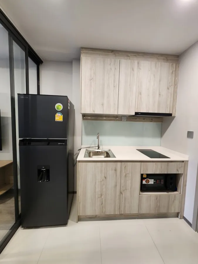 For rent Salaya One Residence, spacious room, partitioned, with a large TV. Movie lovers, don't miss out, book now.