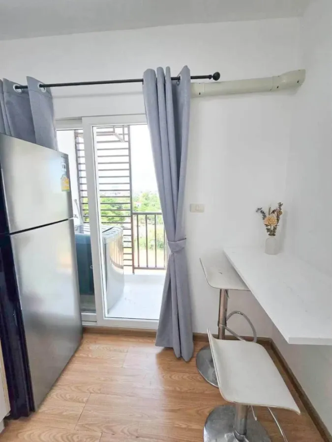For rent: The Trust Condo Central Pattaya, 8th floor unit, fully furnished. Just bring your suitcase and move in!