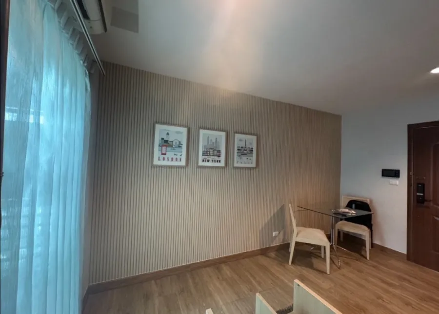 Sell ​​Akasin place condo, big room, corner was on the top floor furniture is ready Plus the best price, don't miss it.