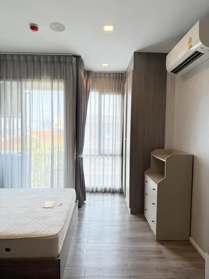 ให้เช่า คอนโด Brown Condo รัชดา32 ห้องน่าอยู่ ติดวอลเปเปอร์อย่างดี ราคากันเอง จองเลย