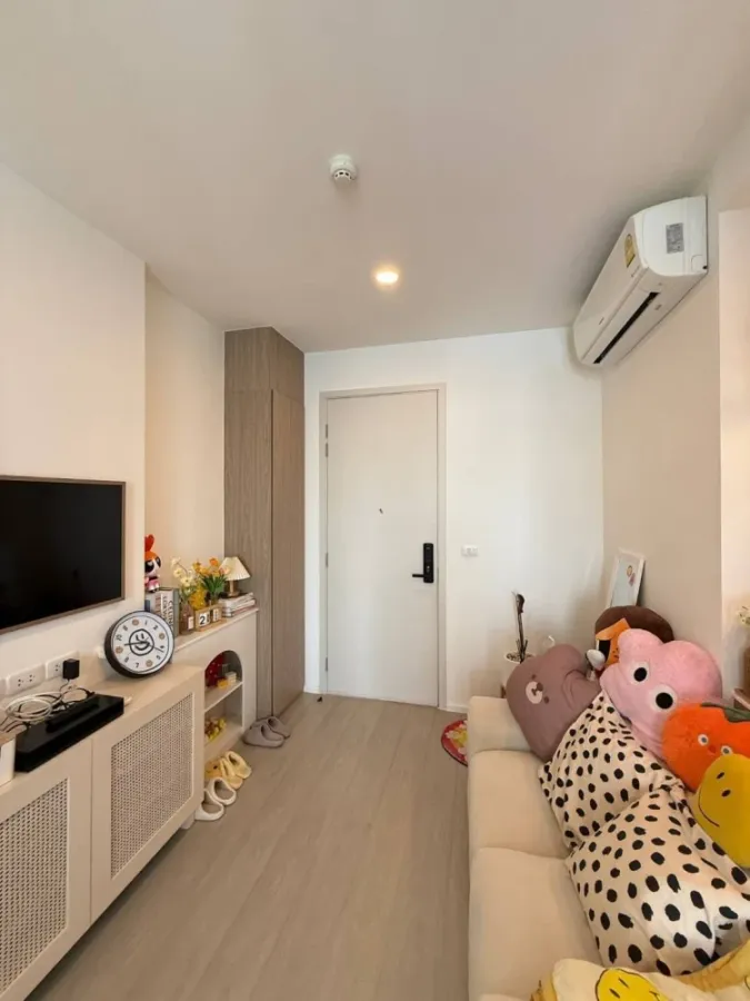 For sale: De Lapis Charan 81, 14th floor, partitioned room, fully furnished, reserve now, don't miss out.
