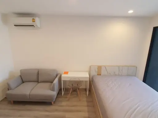 ให้เช่า Ideo Mobi Asoke ห้องสตูดิโอ มาพร้อมเฟอร์ครบครัน ทำเลดี รีบจองเลยตอนนี้