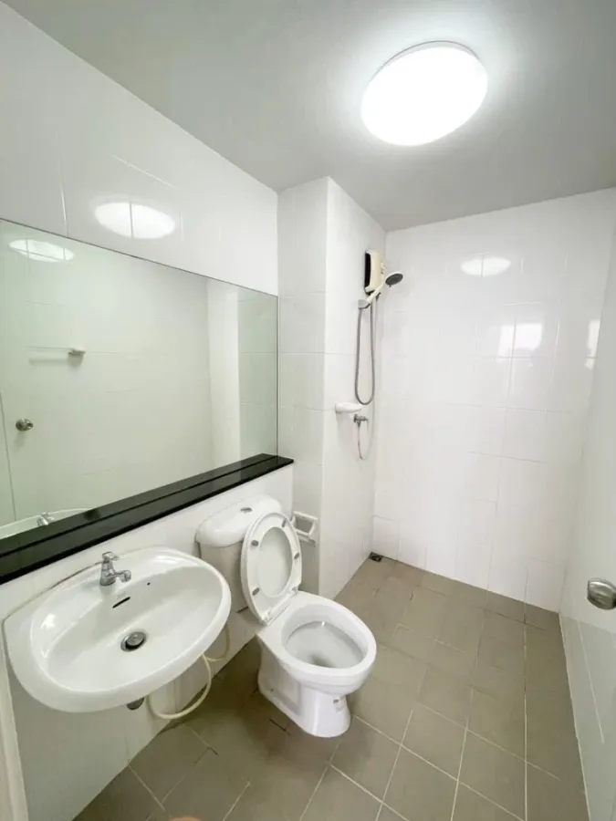 Plum Condo Paholyothin 89 for rent, studio room, coordinating interior design, great location. Don't miss out!