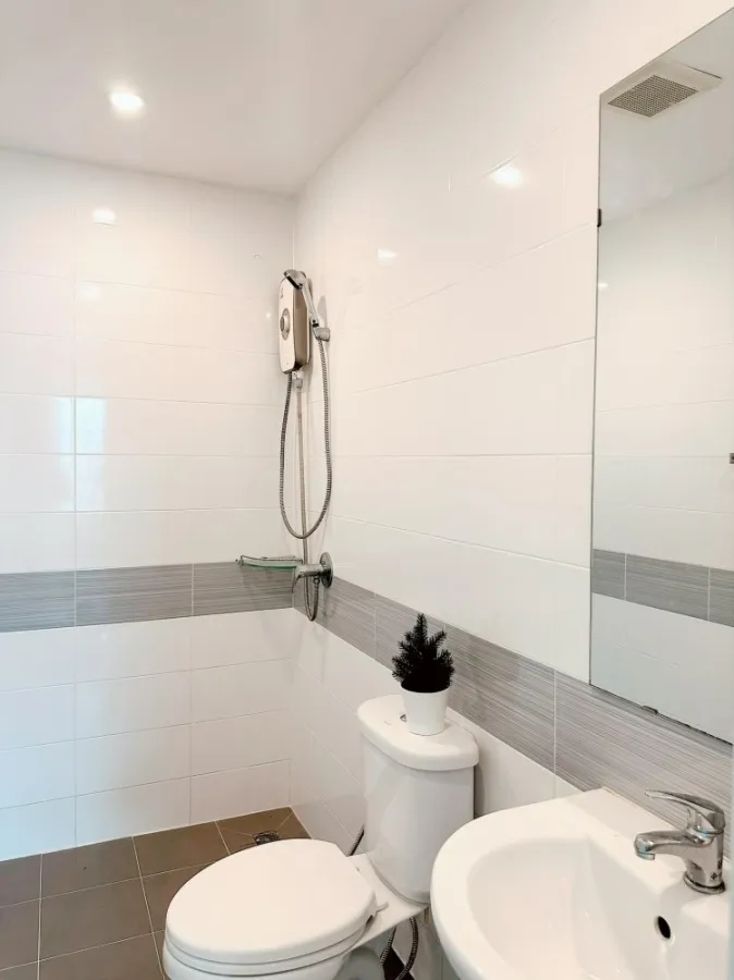 For sale, for rent, The Viva Condo Phetkasem 68, fully furnished and electrical appliances, near MRT Bang Khae Station.