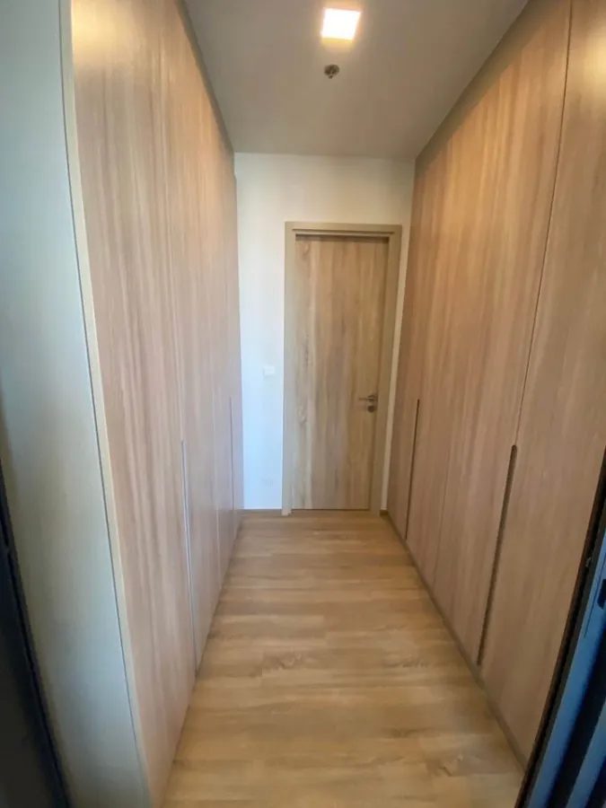 Condo for rent, XT Phayathai, 9th floor, fully furnished. The room is very spacious. If you don't reserve, you'll miss a lot.