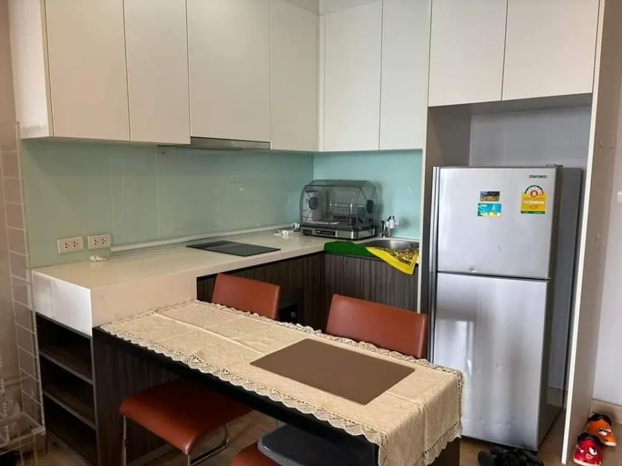 Urbano Absolute Sathorn-Taksin for sale, 25th floor, Icon Siam view, fully furnished, all in one place, great value, don't miss it.