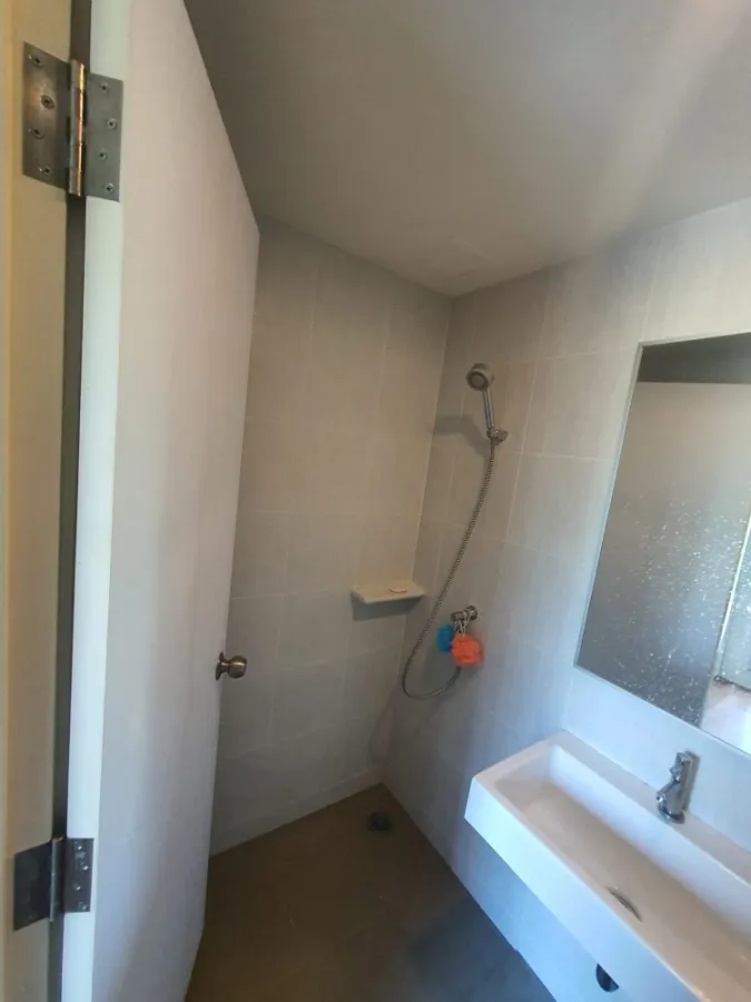 Condo for sale or rent, Lumpini Ville Sukhumvit 76 Bearing-Station Phase 1, room ready to move in, complete here, book now.