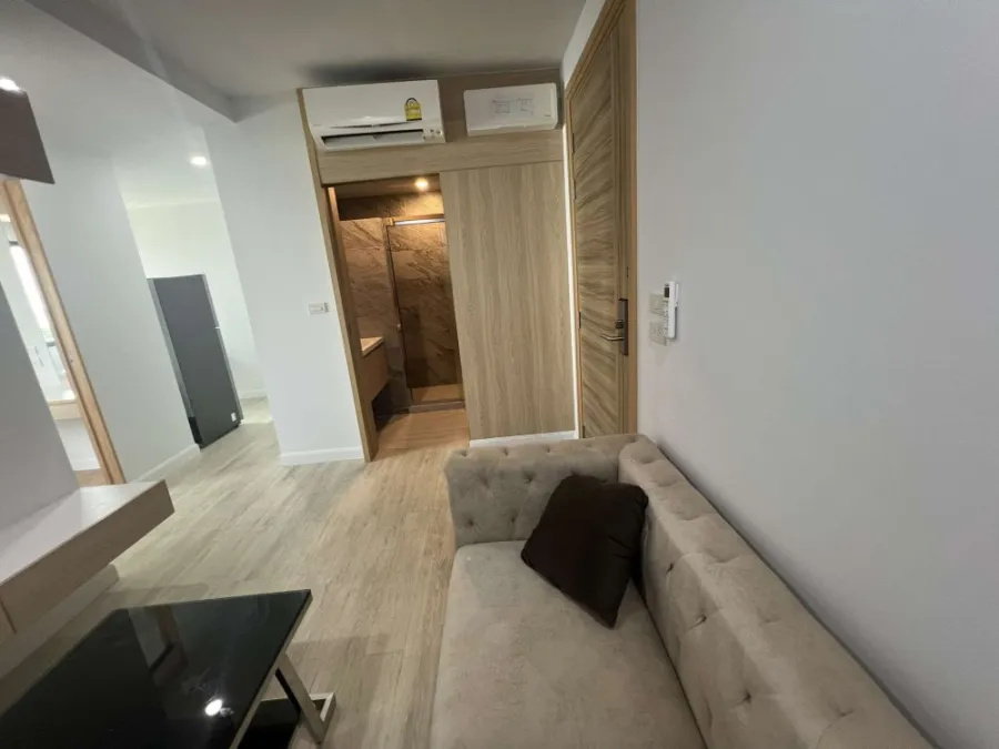 For rent, V Condo Salaya, comes with complete decorations. Interested, hurry and reserve now. Don't miss out.