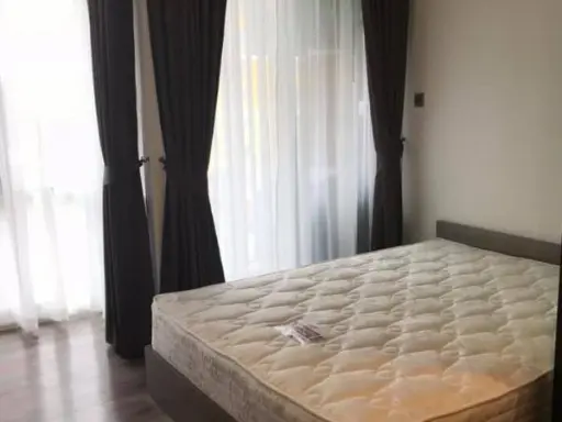ให้เช่า brown condo ratchada 32 ชั้น 5 ห้องสวย แต่งครบ เครื่องใช้ไฟฟ้าพร้อม จับจองเลยจ้า ด่วนๆ