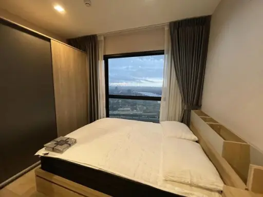 Urgent for rent: The Politan Rive, ready to move in, 38th floor, high view, complete here, just bring your belongings and you can move in. images
