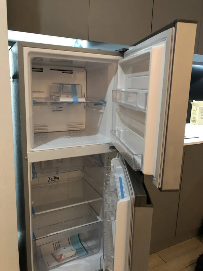For sale/rent Noble Solo, large room, city view, no buildings blocking, very comfortable, room with breeze all year round, interested in owning, reser