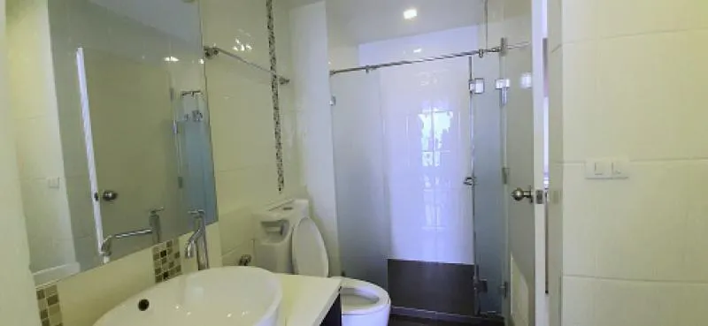 Quick sale! Wish @ Samyan 1 bedroom 1 bathroom 10th floor fully furnished Hurry up and book now.