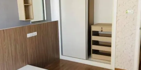 For rent ยู ดีไลท์ แอท ตลาดพลู สเตชั่น ห้องใหม่ ไม่เคยปล่อยเช่าจ้า ราคาดีมาก แถมวิวสระปังๆ จองด่วนๆ