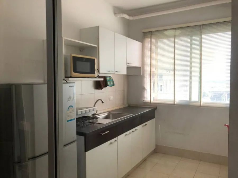 Condo for rent Supalai Park Asoke-Ratchada, pool view New renovated room, ready to move in, don't miss it!!