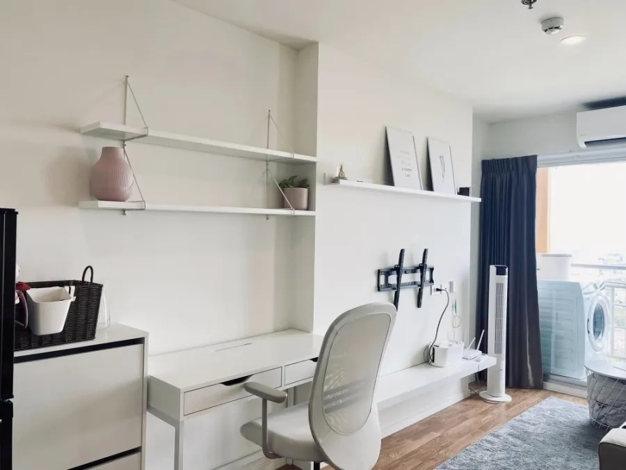 For rent, Lumpini Ville Phatthanakan-Srinakarin, 30th floor, great view, nice decoration, minimal tones, don't delay, book now.