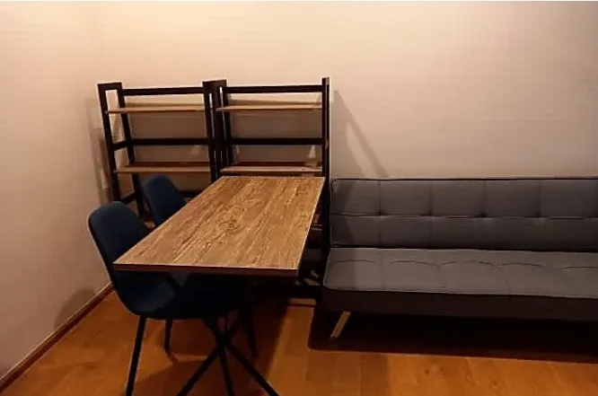 For rent คอนโด ฟิวส์ สาทร-ตากสิน ห้องพร้อมอยู่ เฟอร์ เครื่องใช้ไฟฟ้าครบ เข้าอยู่ได้ทันที จองด่วน