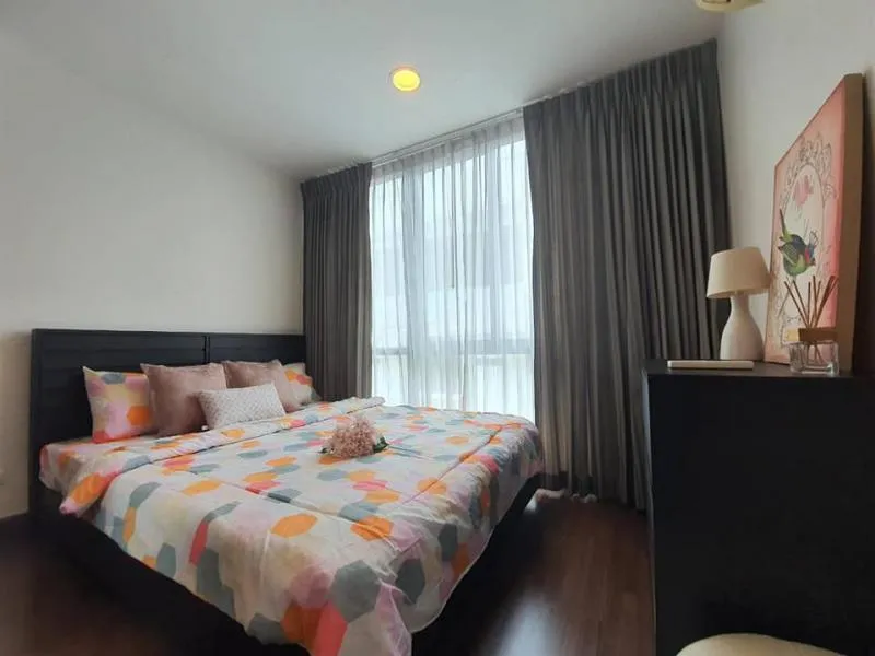 ขายด่วน!!! ดี 65 คอนโดมิเนียม 2 ห้องนอน 2 ห้องน้ำ บรรยากาศเหมือนอยู่บ้าน เดินทางสะดวก รีบจองเลย!!!