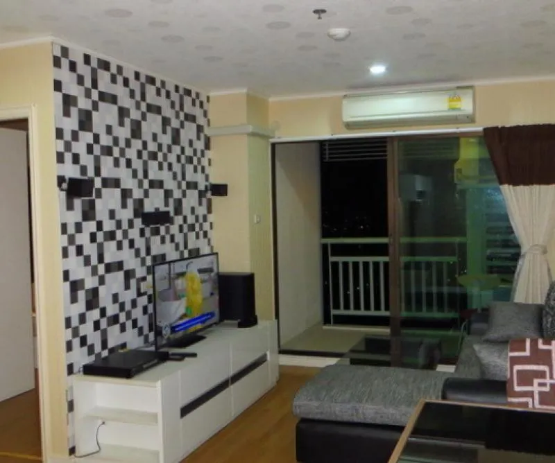 Condo for rent Lumpini Ratchada Thapra The room at the end is very private. High floor, cool breeze blowing. The price can be booked. Do not reserve.