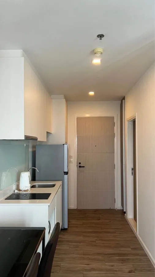 For sale and rent: Knightsbridge The Ocean Sriracha, 25th floor, great sea view, complete set of furniture, hurry and reserve now.