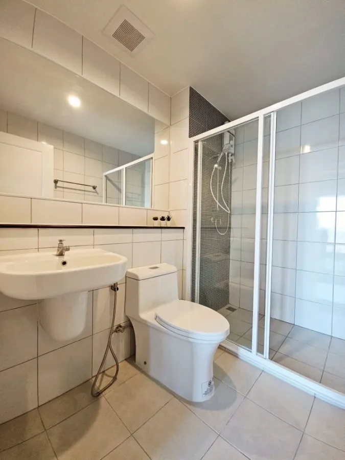 ให้เช่า Terra residence ชั้น 16 ห้องกั้นเป็นสัดส่วน มาพร้อมการตกแต่งที่ครบครัน จองเลย ด่วนๆ