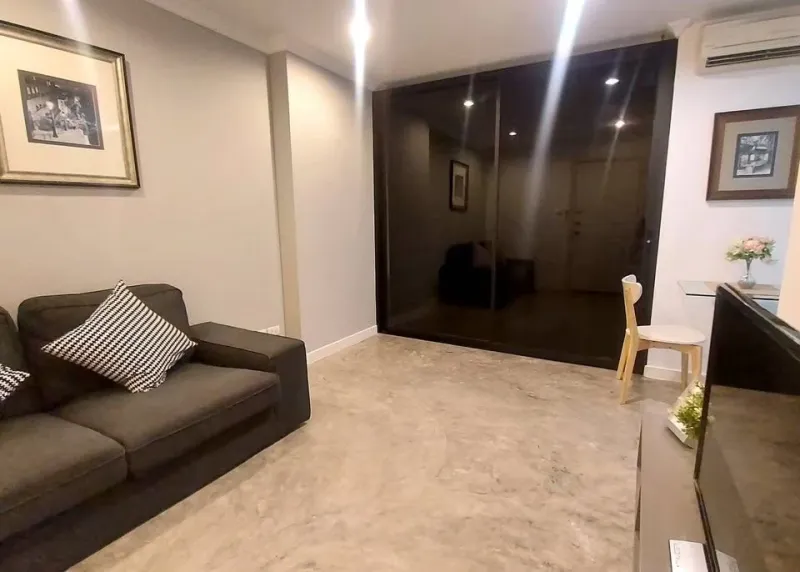 ขาย Lumpini Place Rama 9–Ratchada ห้องน่าอยู่ ชั้น 17 พื้นที่ใช้สอยเยอะ วิวโล่ง ไม่บล็อค จองเลย