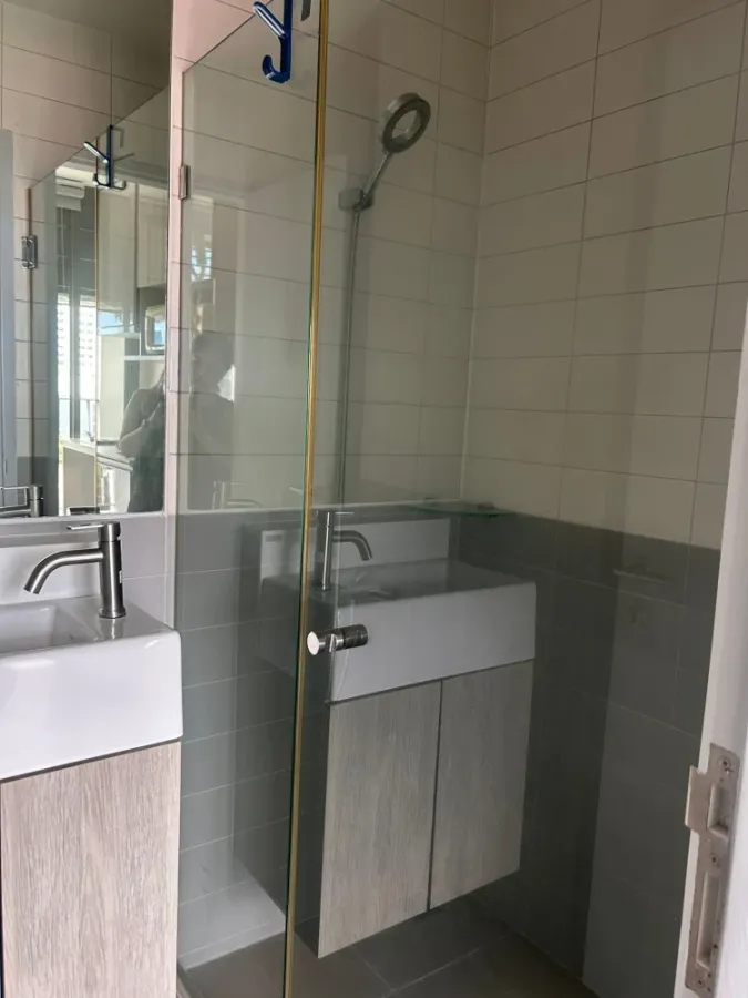 For rent: Ideo Mobi Phayathai, corner unit offering privacy, fully furnished with appliances. Book now!