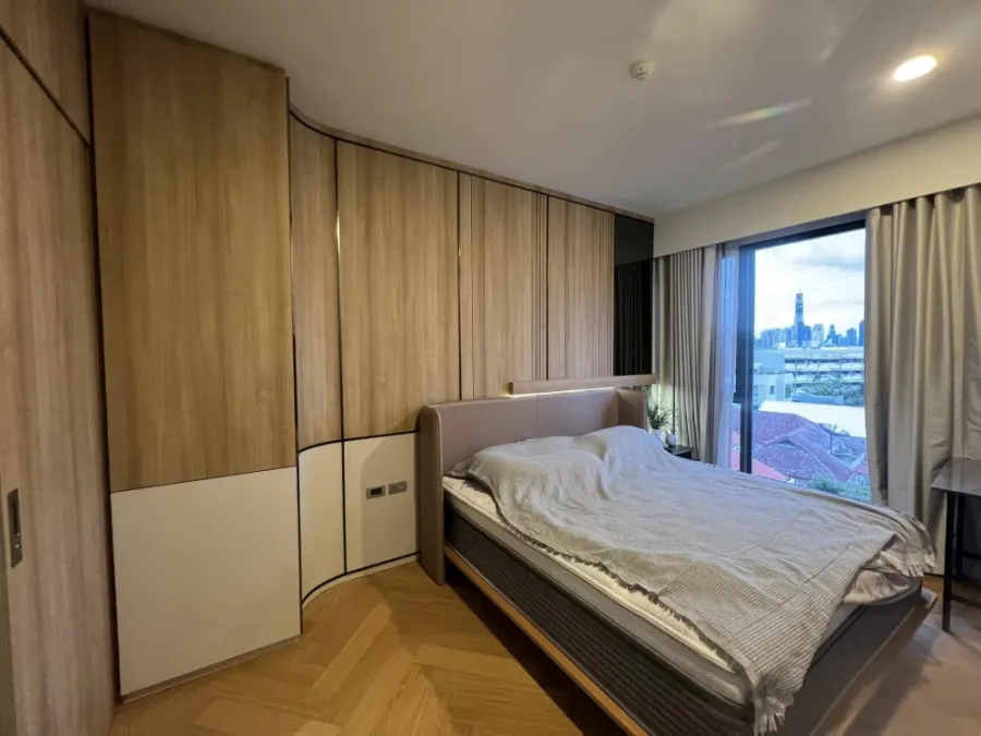 For sale Savvi Phahol 2, 1 bedrooms, 2 bathrooms, nice to live in, good location, fully built-in furniture, reserve quickly.