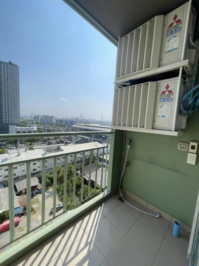For sale: Lumpini Place Srinakarin-Hua Mak Station, Max Value view, complete with furniture and electrical appliances. Reserve now.