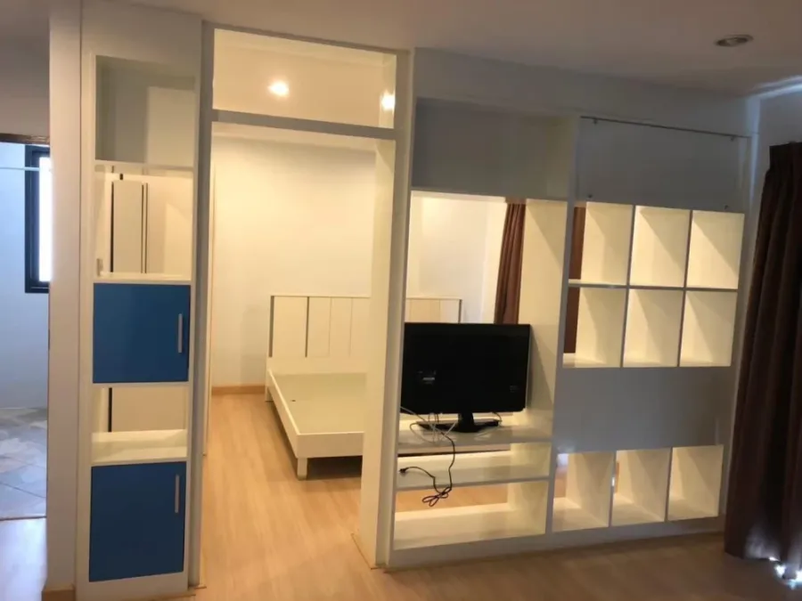 ให้เช่า D 2 Bangsaen ห้องแต่งครบ พร้อมเข้าอยู่ สนใจรีบจองเลย ห้ามพลาด