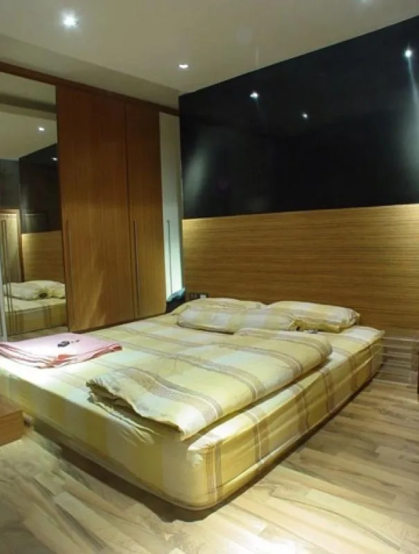For rent Victoria Lakeview Ready to move in Full furnished built-in