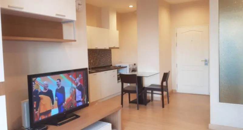 For rent!! Condo The Lighthouse Sathorn-Charoen Nakhon, 8th floor, view of ICONSIAM shopping mall. Miss it!!