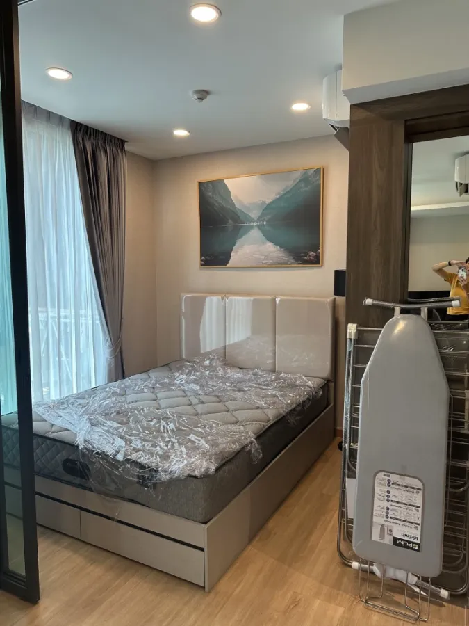 For rent condo LLOYD SOONVIJAI-THONGL ห้องน่าอยู่ เฟอร์ เครื่องใช้ไฟฟ้าครบ มาแต่ตัวเข้าอยู่ได้เลย