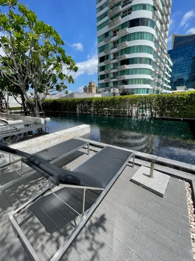 For rent: Runesu Thonglor 5, 2nd floor, nice room, fully furnished. If interested, hurry and reserve now. Don't delay.