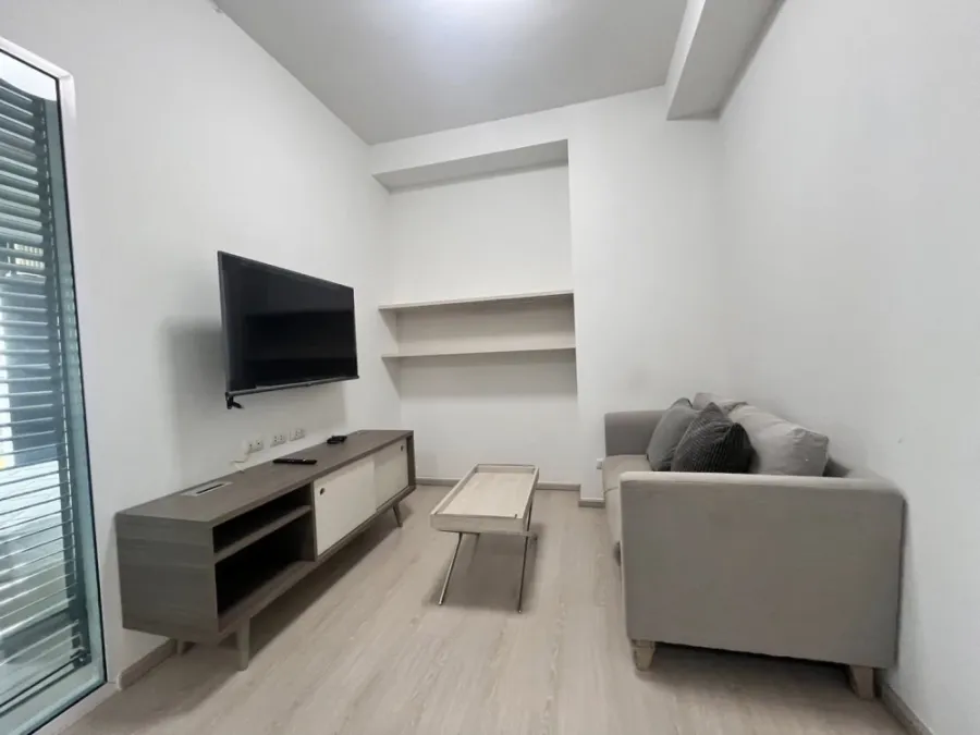 For sale: Chapter One Eco Ratchada-Huai Khwang, 14th floor, fully furnished, ready to move in, reserve now, urgently.
