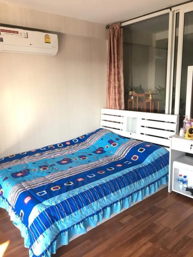 ให้เช่า Blue Sky Condo ห้องพร้อมอยู่ เฟอร์พร้อม ห้องพร้อมอยู่ ห้องกว้างอยู่สบาย มีระเบียงในห้อง รานี้หายากรีบจองเลย