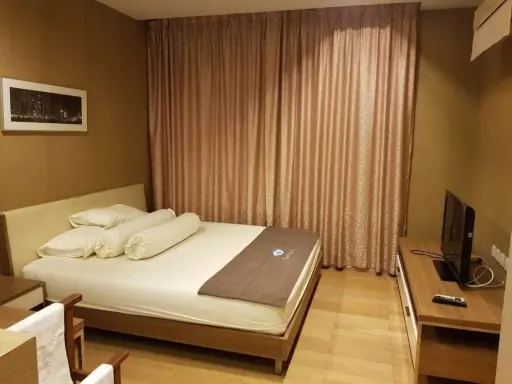 For rent: Siri at Sukhumvit, 1 bedroom, 1 bathroom, spacious room, comfortable, has privacy. Don't wait. images