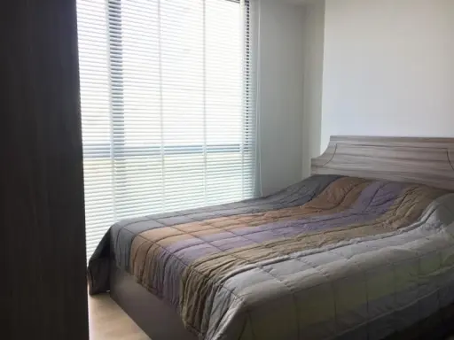 For Rent Premio Quinto facing north, not hot, next to other rooms only 1 side, fully furnished in one room.