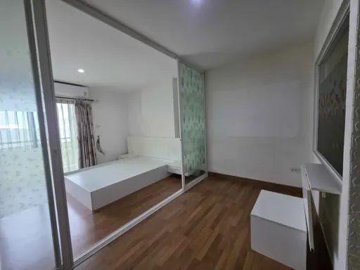 ขาย Grene Suthisarn ห้องพร้อมอยู่ กว้างขวางอยู่สบาย รีบจองเลย images