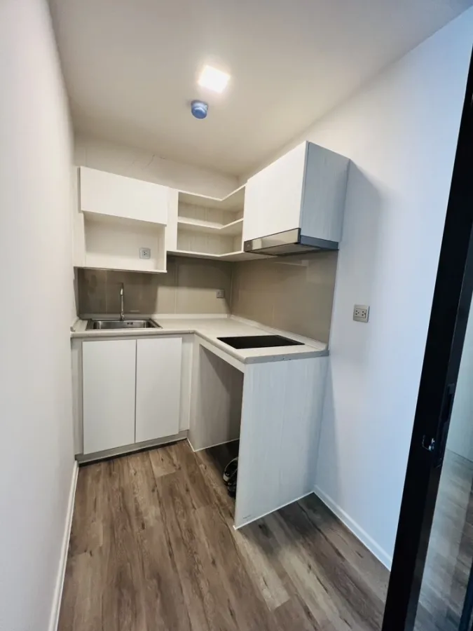 payment Atmoz Chaengwattana, the most beautiful room, pool and garden view, 2 bedrooms, fully furnished, very livable, book now.