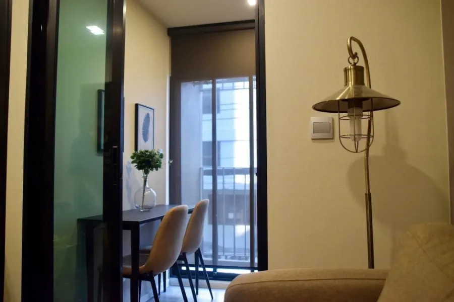 ขาย/เช่า Brown Condo Huaikwang ห้องตกแต่งอย่างดี ซื้ออยู่เองหรือปล่อยเช่าก็คุ้มสุดๆ ไม่จองไม่ได้แล้ว