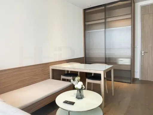 ให้เช่า พาร์ค 24 ออริจิ้น พร้อมพงษ์ ห้อง built-in ทั้งห้องอย่างดี หิ้วกระเป๋าใบเดียวเข้าอยู่ได้เลย images